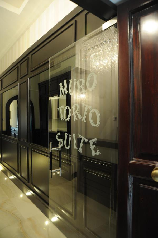 Muro Torto Suite - Struttura Sanificata Giornalmente Con Ozono E Prodotti Specifici Conformi Al Decalogo Del Ministero Salute - Personale Sottoposto A Test Sierologico Periodicamente Фоджиа Экстерьер фото